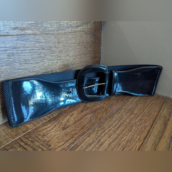 Lauren Ralph Lauren Black Patent Leather Waist Cincher Belt Sz S Fits S/M - Picture 6 of 10